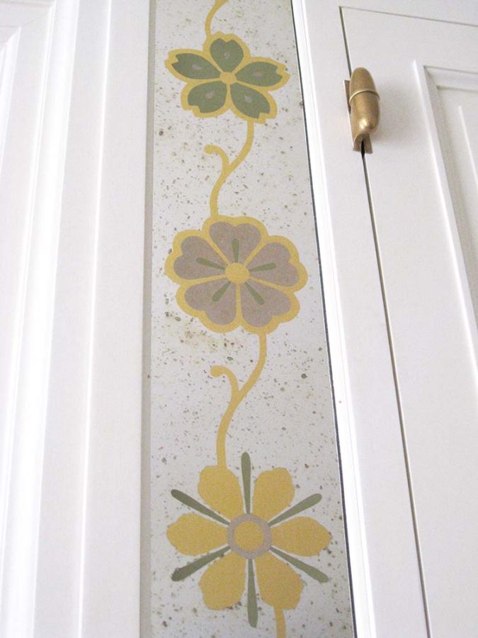 Christianson Lee Studios verre églomisé inset Bedroom wall panels detail