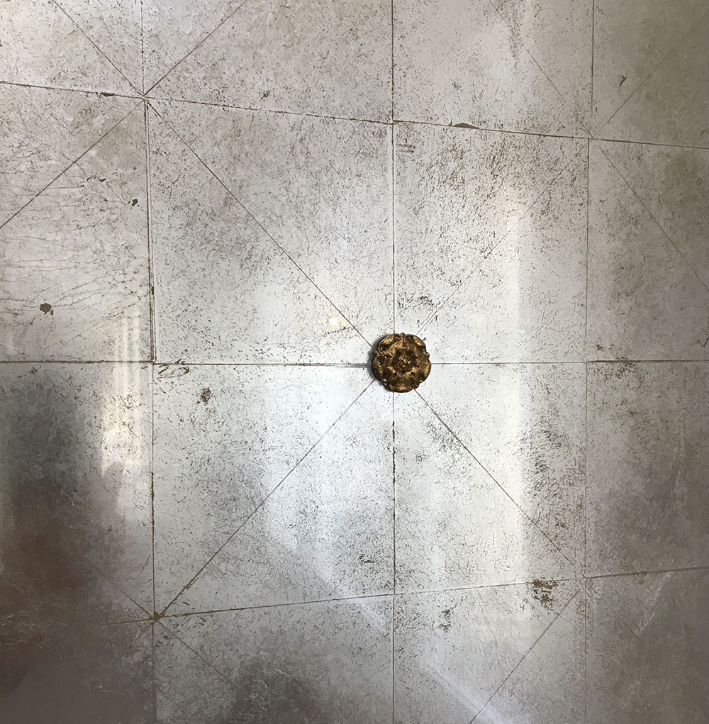 verre eglomise antiqued silver leaf foyer doors 2